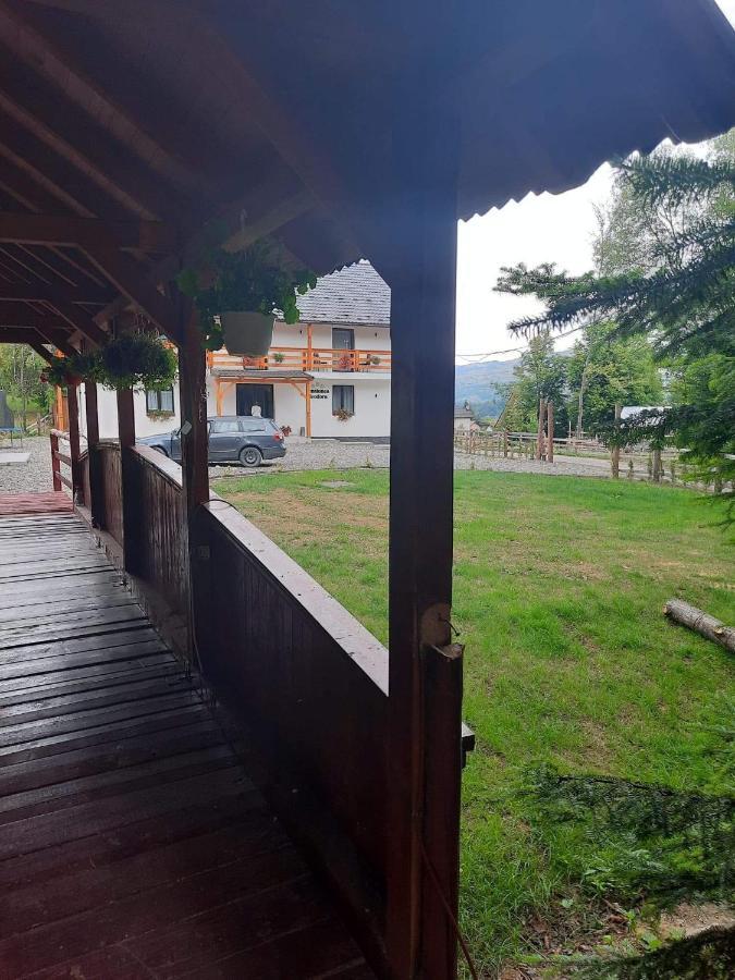 Pensiunea Teodora Moisei Exterior foto